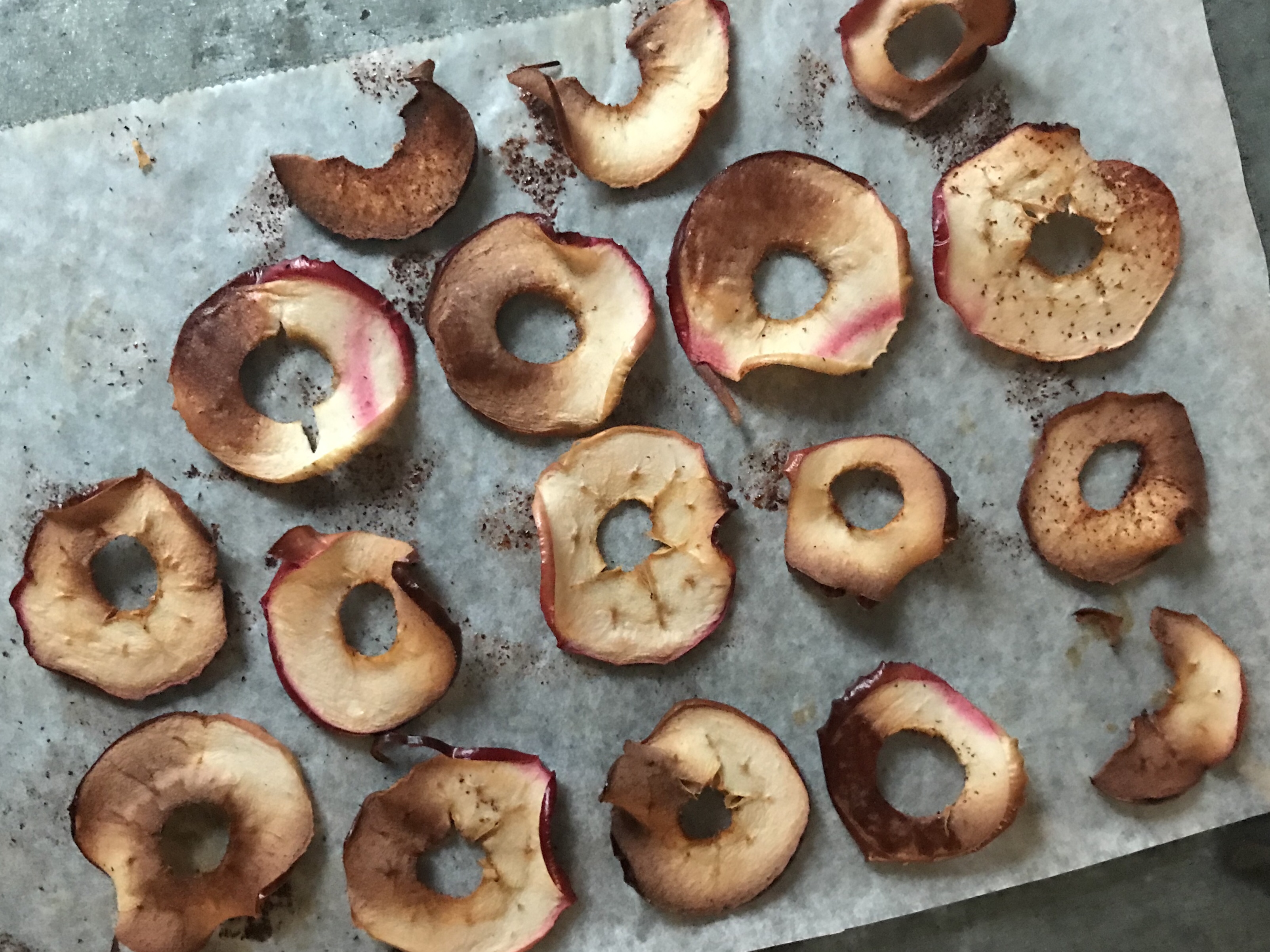 Kaneliset omenalastut