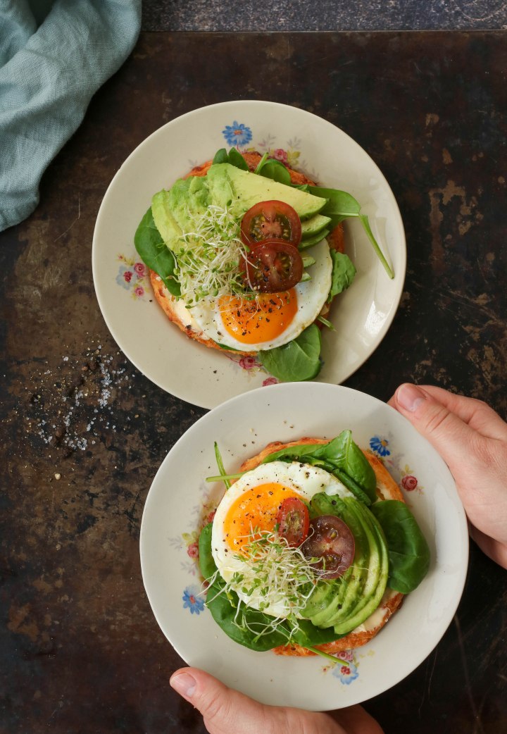 Helppo juustosämpylä