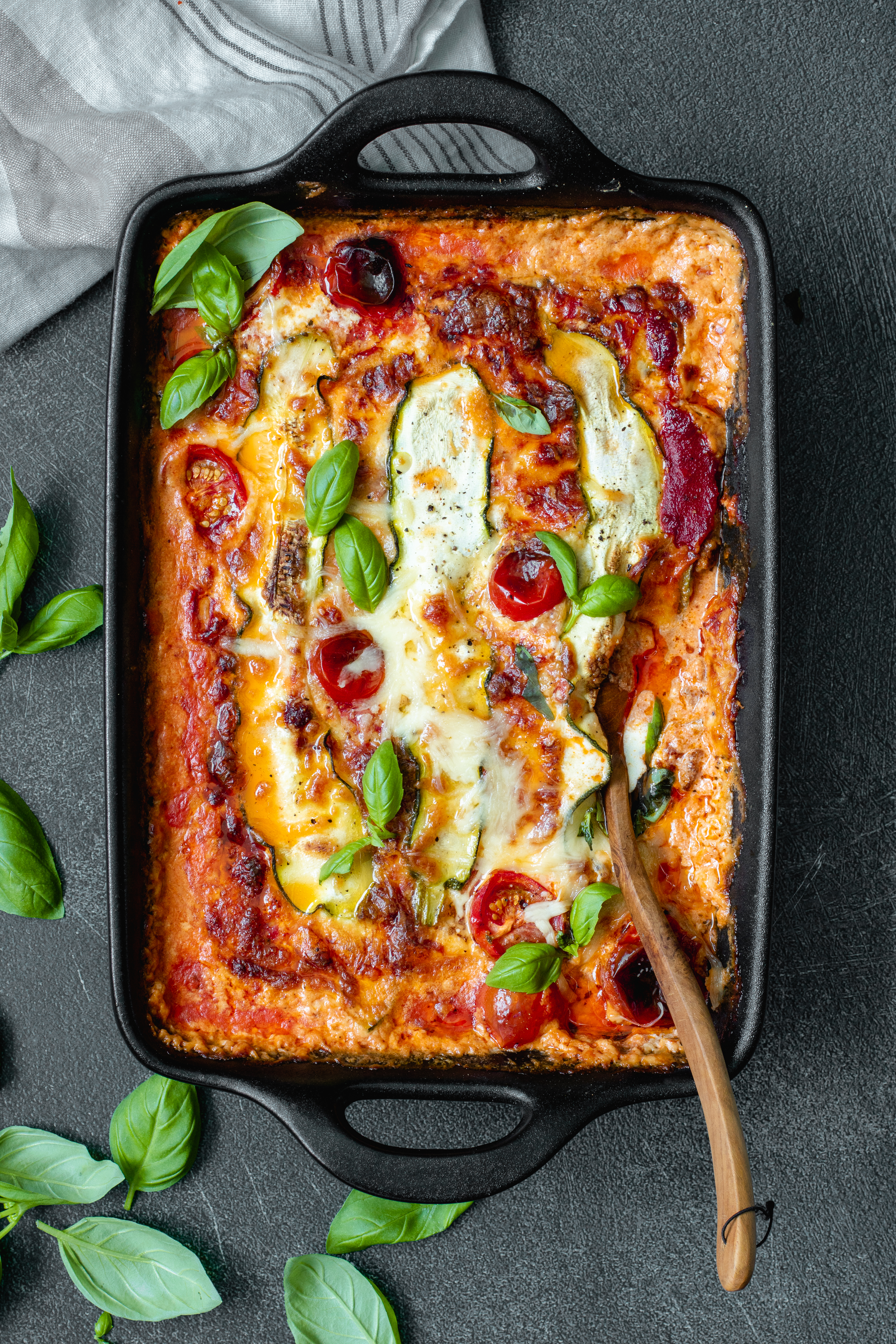 Helppo kesäkurpitsalasagne