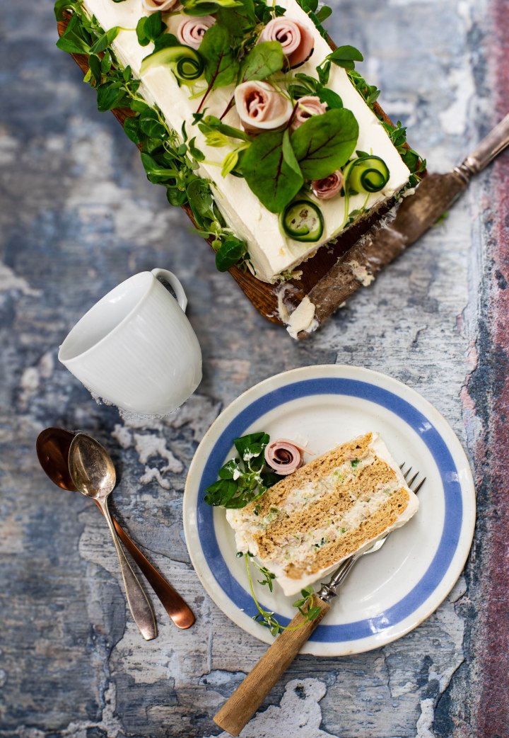 Kinkkuvoileipäkakku