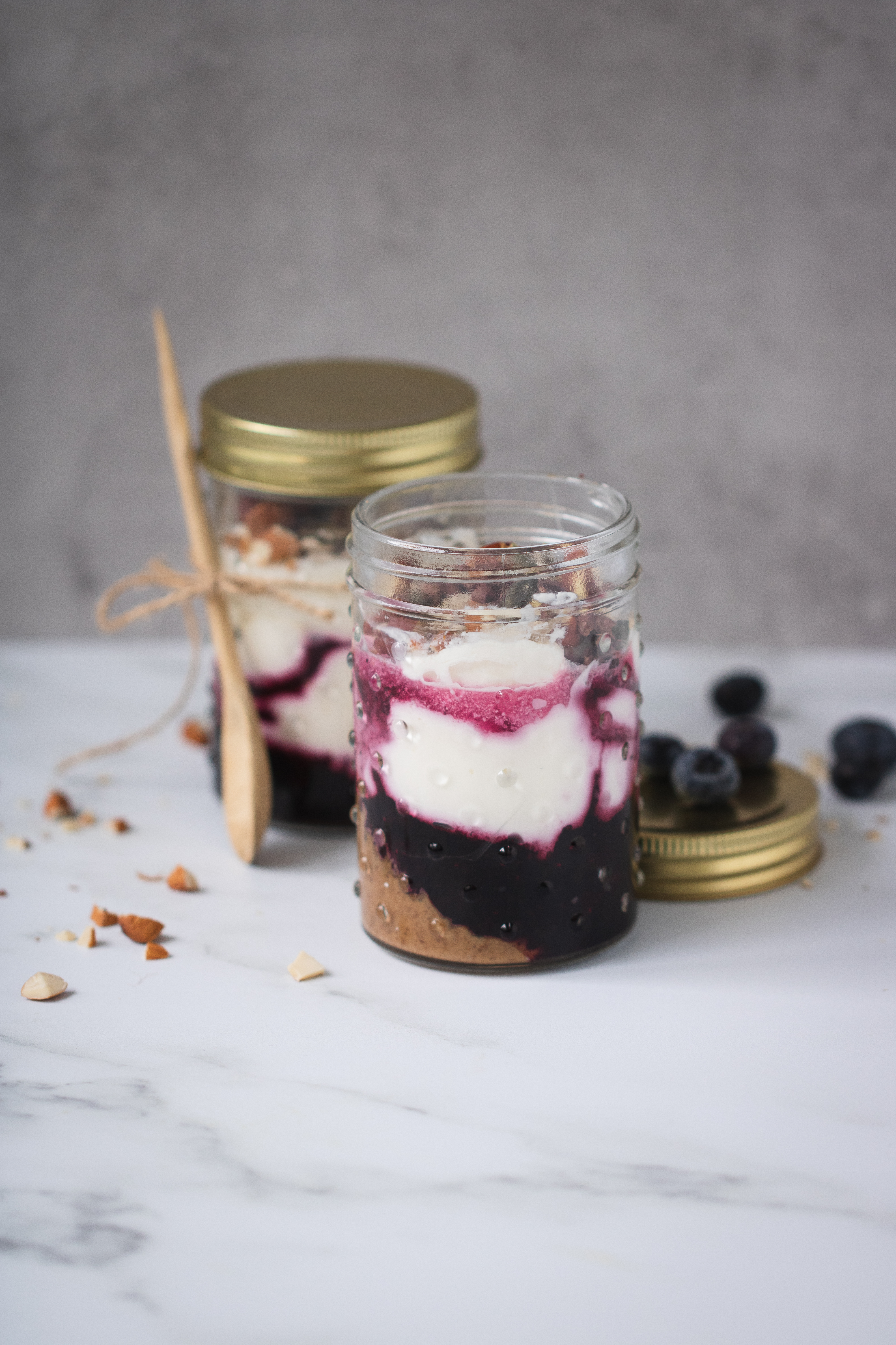 Mantelivoi-mustaherukkajogurtti, vhh