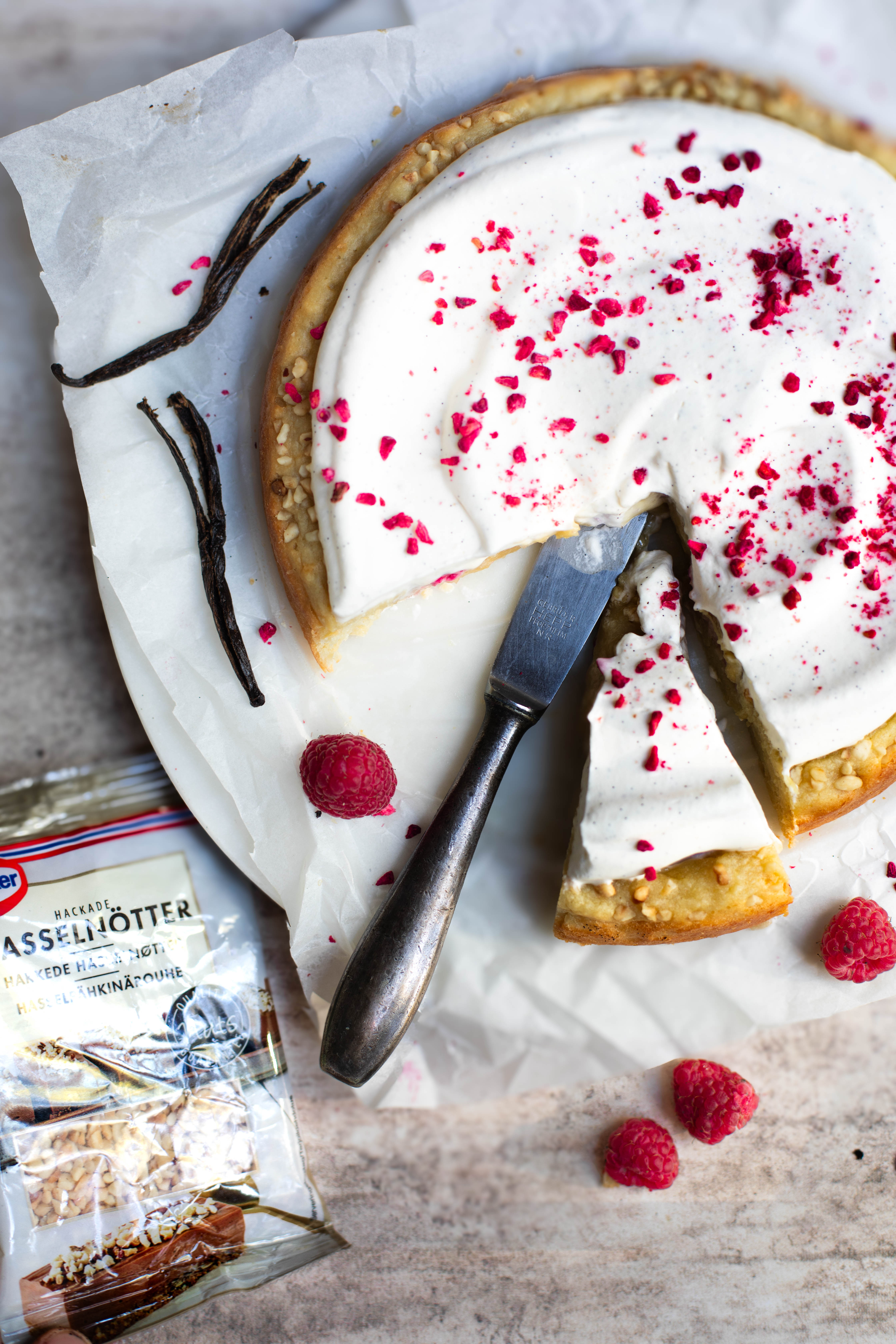 Mehevä vadelmablondie