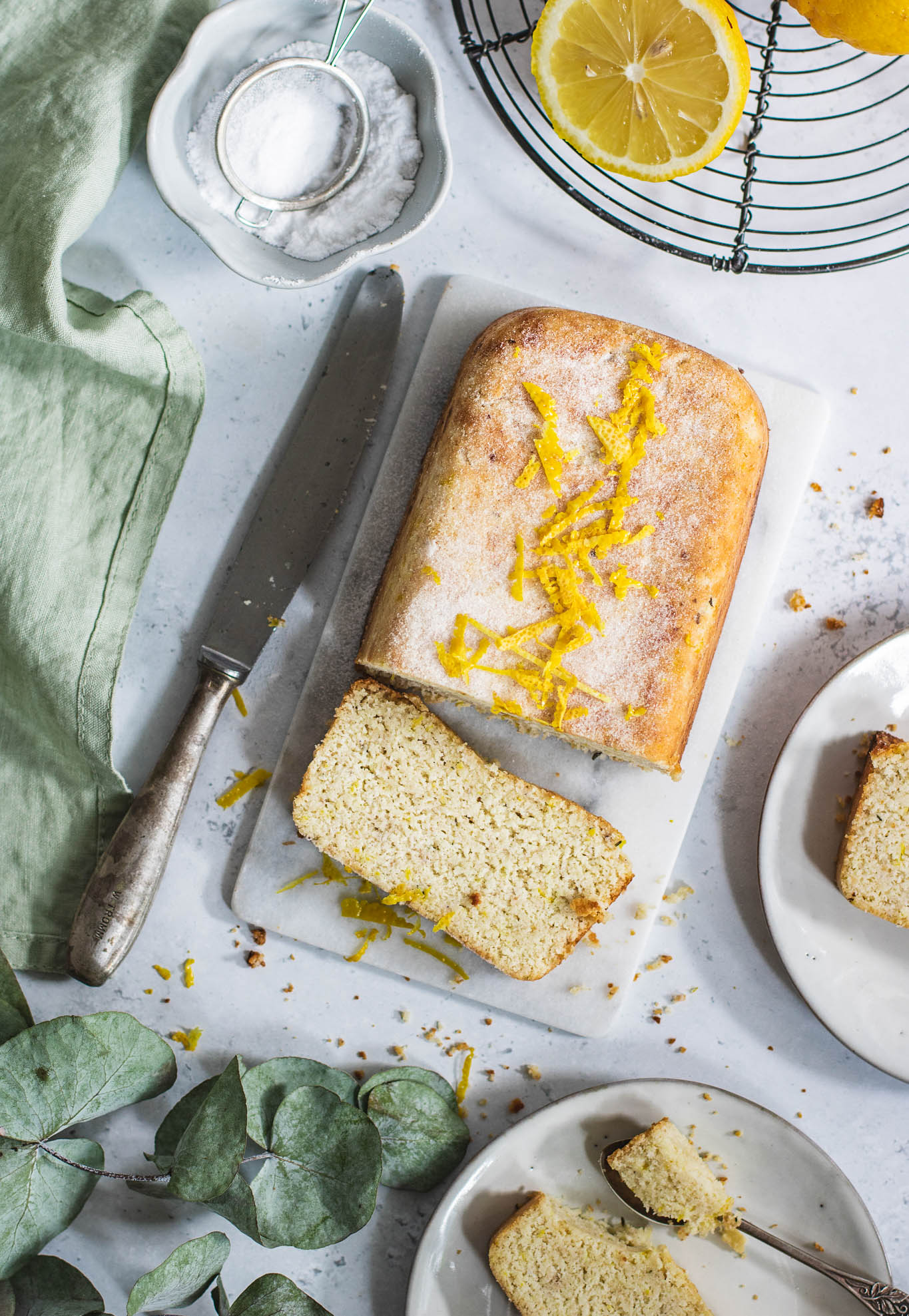 Sitruuna-oliiviöljykakku