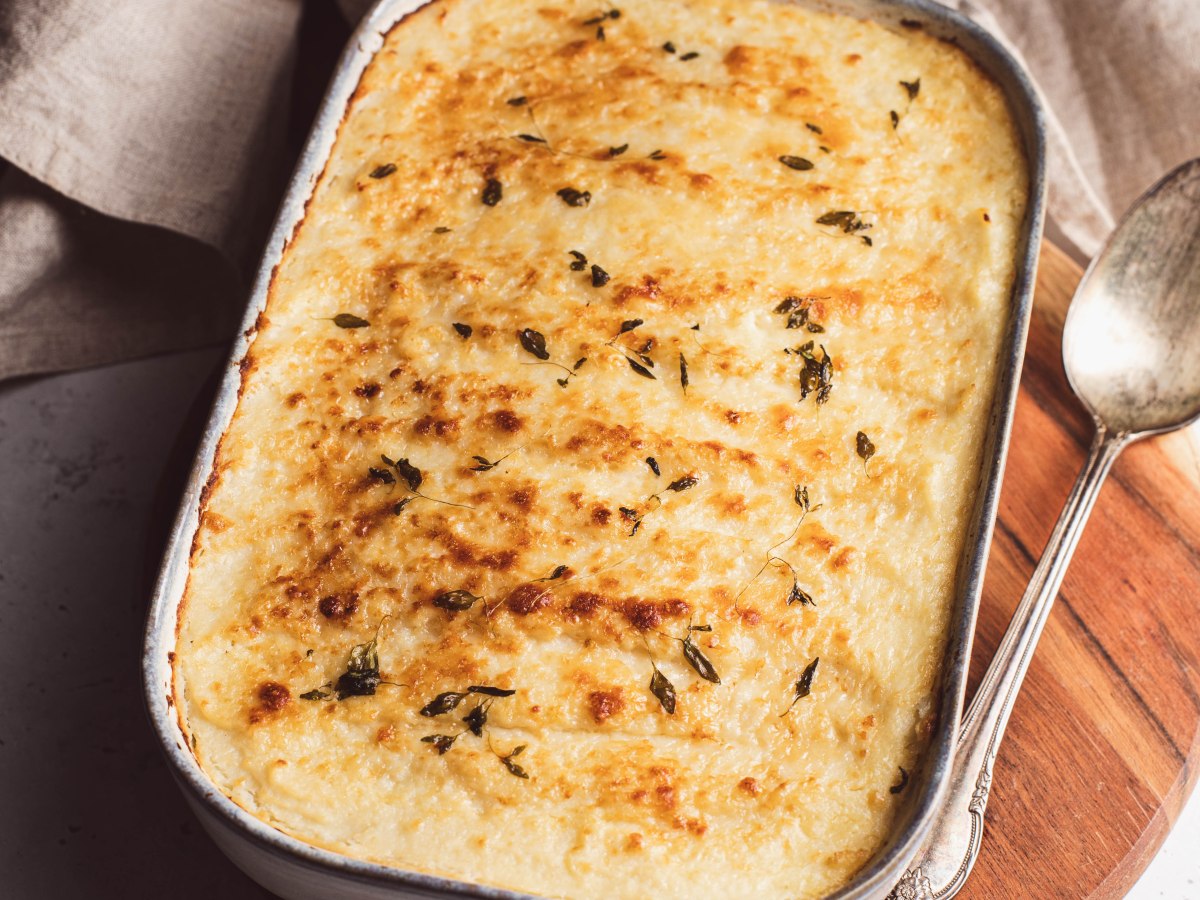 Kukkakaali-parmesaanilaatikko